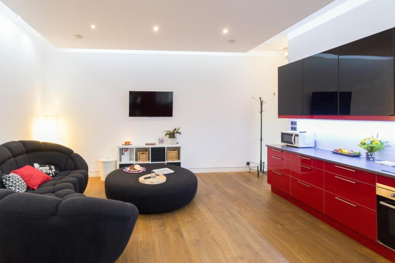 דירות קרקוב Modern, Stylish And Comfy In Trendy Jewish Quarter מראה חיצוני תמונה