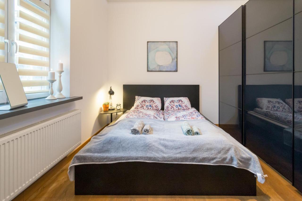 דירות קרקוב Modern, Stylish And Comfy In Trendy Jewish Quarter מראה חיצוני תמונה
