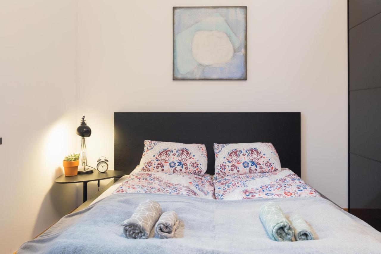 דירות קרקוב Modern, Stylish And Comfy In Trendy Jewish Quarter מראה חיצוני תמונה